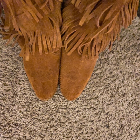 Cognac Minnetonka boots I also have them in black - Picture 4 of 7